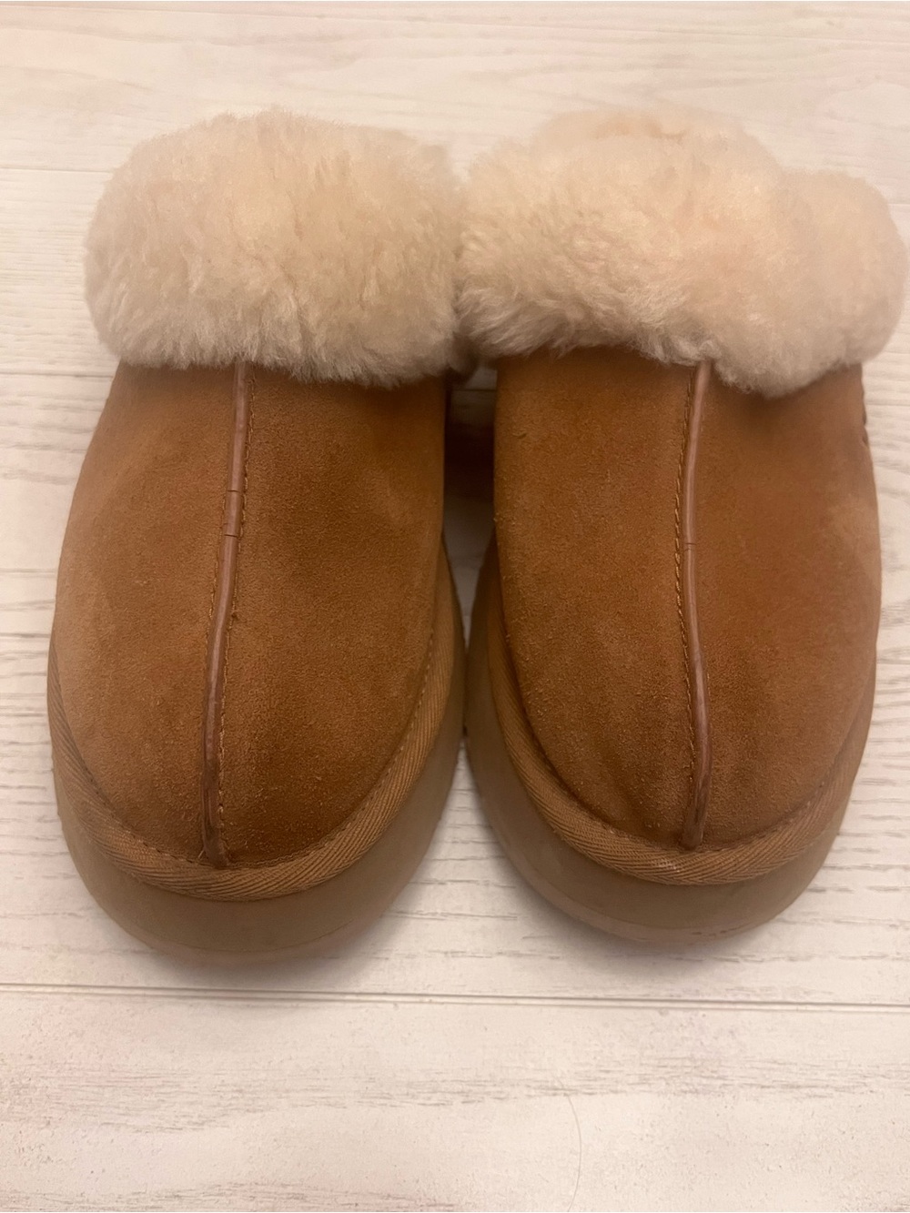 UGG Disquette Chestnut Fur Lined Platform Slippers Women's Size 7